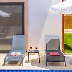 Villa Lavanta Doga Icerinde Oezel Havuzlu Eskiomerler